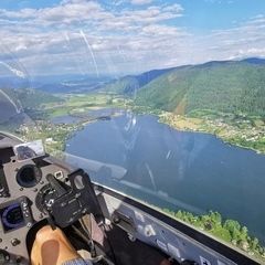 Verortung via Georeferenzierung der Kamera: Aufgenommen in der Nähe von Gemeinde Steindorf am Ossiacher See, Österreich in 1000 Meter